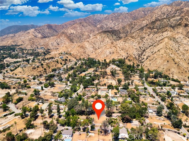 1663 Gaywood Drive, Altadena CA: https://media.crmls.org/medias/796f84e7-8d02-4f7d-b86c-c41248630f89.jpg