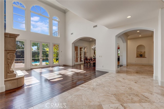 Detail Gallery Image 13 of 57 For 14173 Rancho Tierra Trl, San Diego,  CA 92130 - 5 Beds | 5/1 Baths