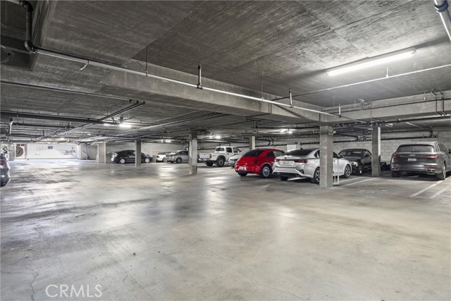 10925 Blix Street, Toluca Lake CA: https://media.crmls.org/medias/79704980-1f3e-49cf-bd37-551751388e5f.jpg