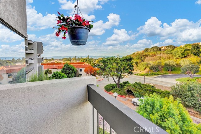 28121 Highridge Road, Rancho Palos Verdes, California 90275, 1 Bedroom Bedrooms, ,1 BathroomBathrooms,Residential,Sold,Highridge,PV22000282