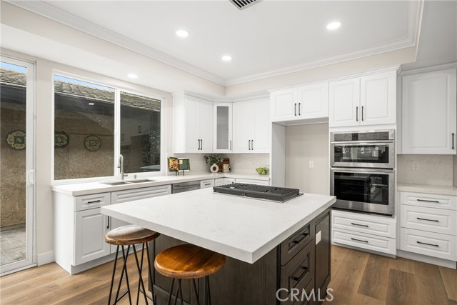 Beautifully updated kitchen