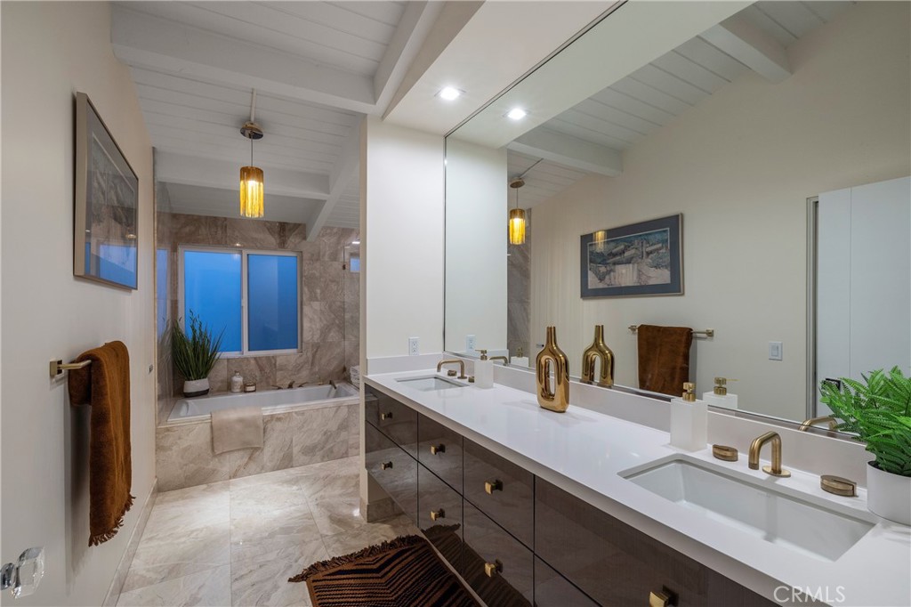 MLS #OC26147265 image #10