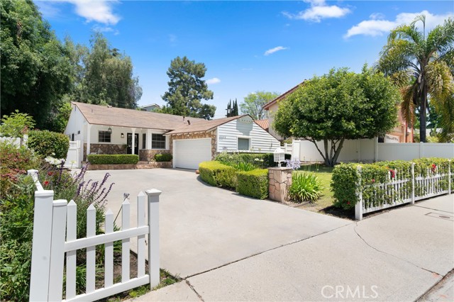 22277 Avenue San Luis, Woodland Hills, California 91364, 3 Bedrooms Bedrooms, ,2 BathroomsBathrooms,Single Family Residence,For Sale,Avenue San Luis,OC24118673