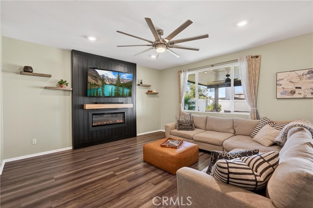 Detail Gallery Image 7 of 24 For 9669 Jurupa Dr, Riverside,  CA 92503 - 4 Beds | 2 Baths