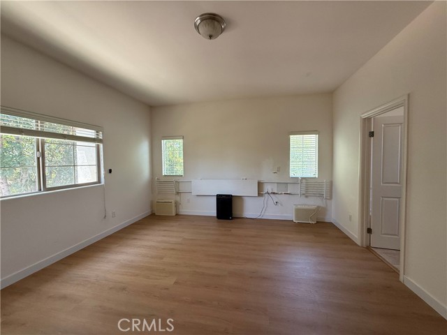7532 Dashi Place, Canoga Park CA: https://media.crmls.org/medias/7971e11b-8c91-43ad-912d-f38dc26d95ee.jpg