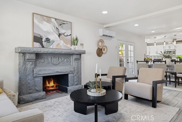 Detail Gallery Image 3 of 36 For 3343 Roseview Ave, Los Angeles,  CA 90065 - 4 Beds | 3 Baths