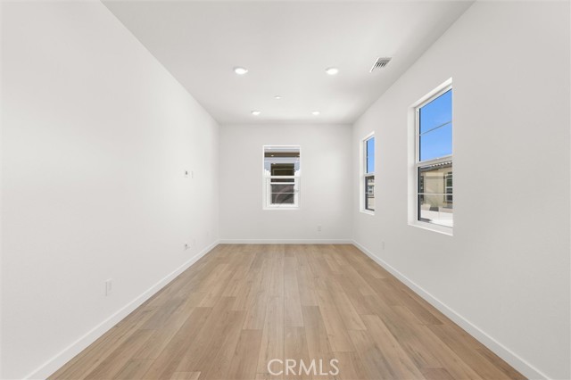 413 E 220th Street, Carson CA: https://media.crmls.org/medias/797291ce-a9d4-4258-a61e-9610a4b96bca.jpg
