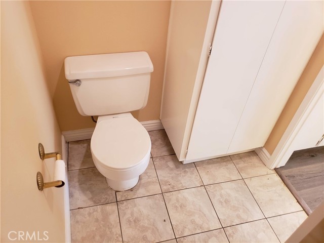 5585 E Pacific Coast, Long Beach CA: https://media.crmls.org/medias/7973250d-16db-45b8-8234-0f132f5cdba6.jpg