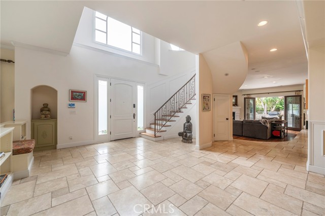 Detail Gallery Image 5 of 52 For 880 11th, Manhattan Beach,  CA 90266 - 5 Beds | 5 Baths