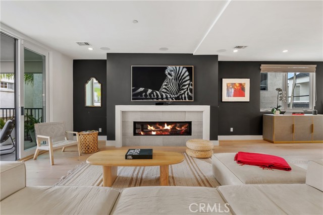 Detail Gallery Image 12 of 47 For 319 1/2 Jasmine, Corona Del Mar,  CA 92625 - 3 Beds | 3/1 Baths