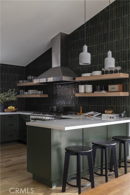 Detail Gallery Image 5 of 22 For 340 Crystal Lake Rd, Big Bear Lake,  CA 92315 - 4 Beds | 3 Baths