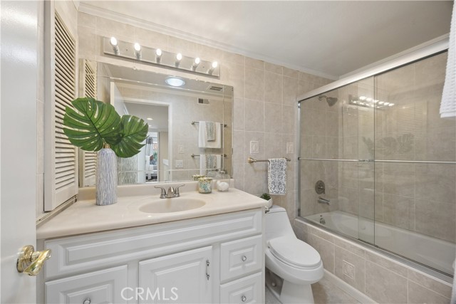 Detail Gallery Image 6 of 58 For 18433 Santa Belinda, Fountain Valley,  CA 92708 - 5 Beds | 3/1 Baths