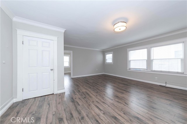3102 Kenwood Avenue, Los Angeles CA: https://media.crmls.org/medias/7974b4e9-d1b3-43e9-b518-9a0d0630327e.jpg