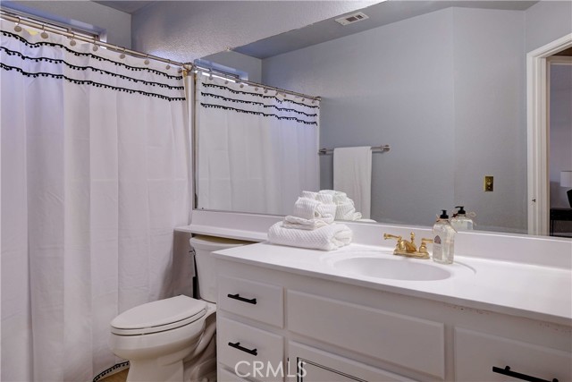 Detail Gallery Image 17 of 24 For 12675 Elmhurst Dr, Moreno Valley,  CA 92555 - 4 Beds | 2/1 Baths