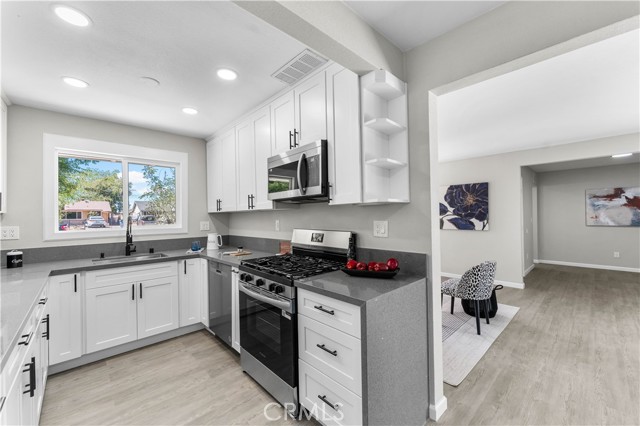 Detail Gallery Image 27 of 40 For 38634 Carolside Ave, Palmdale,  CA 93550 - 4 Beds | 2 Baths