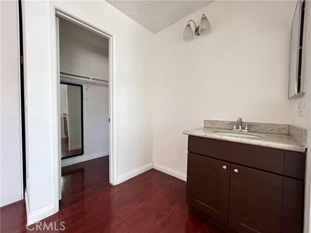 Detail Gallery Image 7 of 14 For 25930 Narbonne, Lomita,  CA 90717 - 2 Beds | 2 Baths