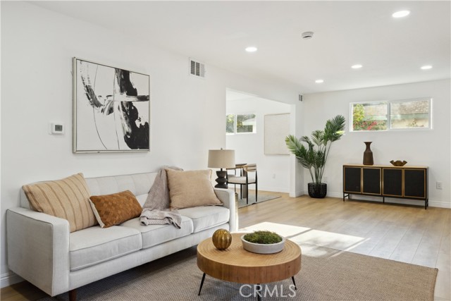 Detail Gallery Image 7 of 70 For 1290 E Woodbury, Pasadena,  CA 91104 - 5 Beds | 5 Baths