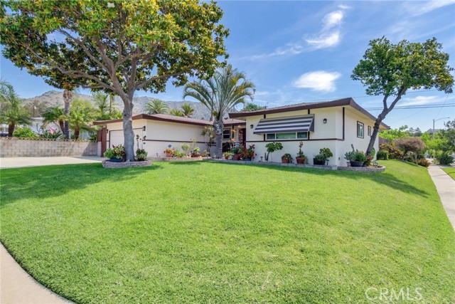 1242 N Dalton Avenue, Azusa CA: https://media.crmls.org/medias/79757990-ef1b-4927-9f47-98f95d607c27.jpg