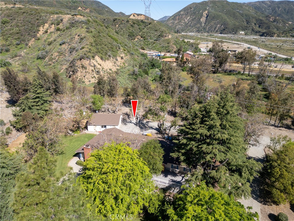 https://media.crmls.org/medias/7977d77c-3b8d-486b-addb-e17c35537546.jpg?preset=X-Large