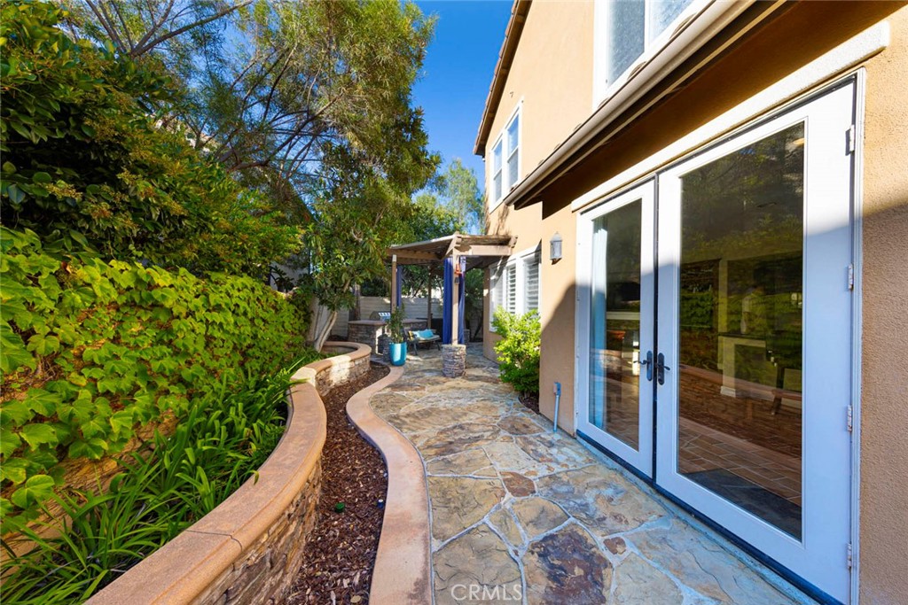 MLS #OC25172072 img 26