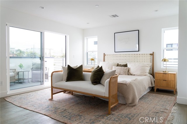 Detail Gallery Image 32 of 41 For 1230 N Mariposa Ave, Los Angeles,  CA 90029 - 4 Beds | 4/1 Baths