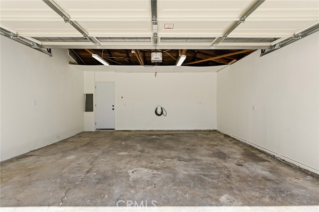 Detail Gallery Image 48 of 51 For 6539 Noble Avenue, Van Nuys,  CA 91411 - 4 Beds | 4 Baths