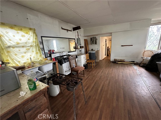 Detail Gallery Image 9 of 12 For 666 Watertrough Rd, Clearlake Oaks,  CA 95423 - 1 Beds | 1 Baths