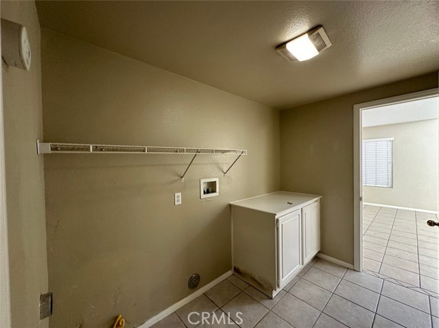 Detail Gallery Image 28 of 31 For 15300 Adobe Way, Moreno Valley,  CA 92555 - 5 Beds | 2/1 Baths