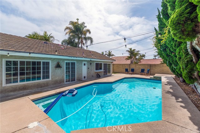 Detail Gallery Image 33 of 50 For 9821 Kite Dr, Huntington Beach,  CA 92646 - 3 Beds | 2 Baths