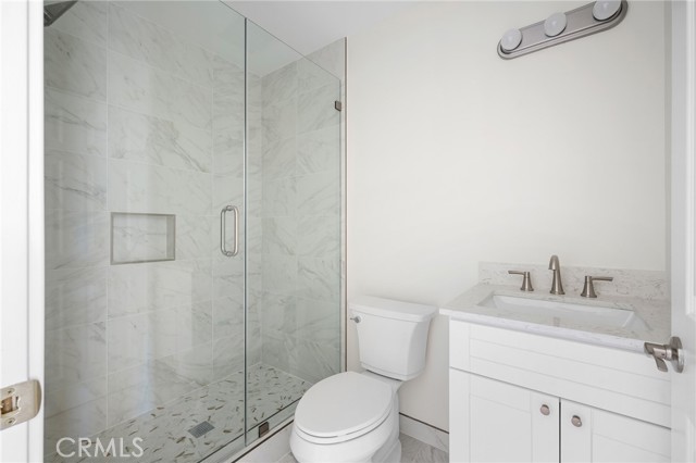Detail Gallery Image 15 of 17 For 631 W California Ave a,  Glendale,  CA 91203 - 2 Beds | 2 Baths