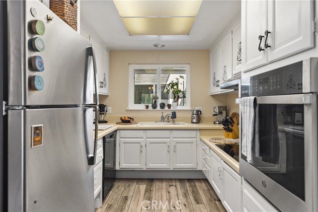 Detail Gallery Image 17 of 34 For 2011 via Mariposa West a,  Laguna Woods,  CA 92637 - 3 Beds | 2 Baths