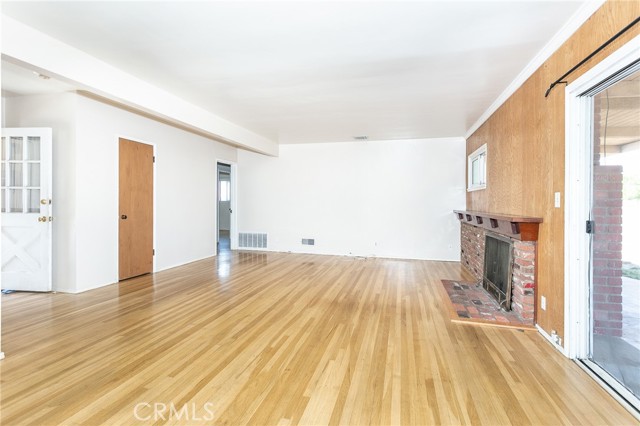 10436 Columbus Avenue photo 21