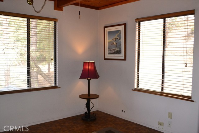 Detail Gallery Image 7 of 24 For 1520 Bernina Dr, –,  CA 93222 - 3 Beds | 2 Baths