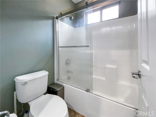3318 Ridge Park Court, Long Beach CA: https://media.crmls.org/medias/797bdf0b-bdf6-44ee-b106-95c960da9cdd.jpg