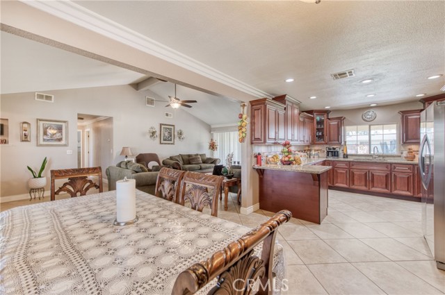 Detail Gallery Image 18 of 47 For 25540 Lynn Pl #B,  Madera,  CA 93638 - 3 Beds | 2 Baths