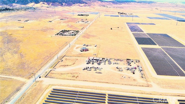 0 W Avenue K, Lancaster CA: https://media.crmls.org/medias/797c2aef-6033-4960-a31d-02ff0c49ac9c.jpg
