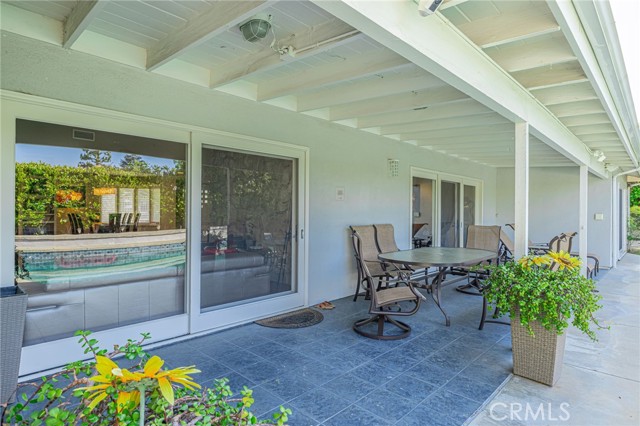 Detail Gallery Image 39 of 62 For 18621 Paseo Nuevo Dr, Tarzana,  CA 91356 - 4 Beds | 3/1 Baths