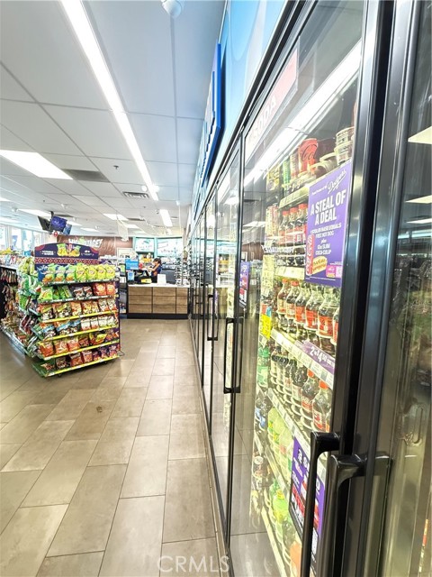 1702 Highway 46, Wasco CA: https://media.crmls.org/medias/797daa22-9133-4e4e-8931-17dee7369aae.jpg