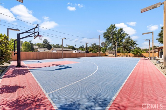 700 S Chaparro Road, Covina CA: https://media.crmls.org/medias/797e3014-d9c3-4c8a-9528-9e0d7f1cd230.jpg