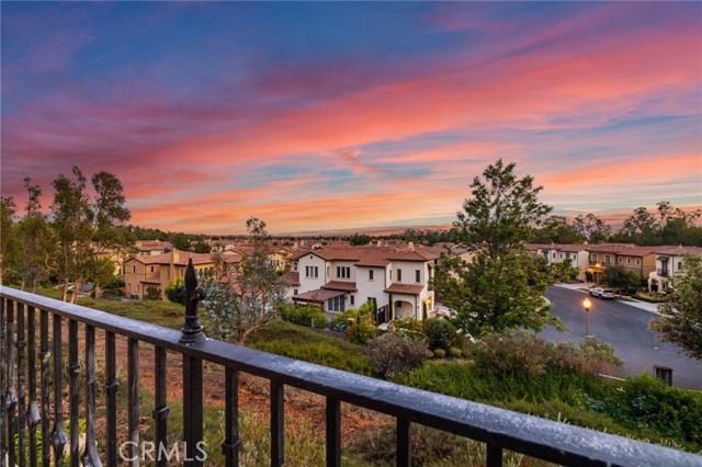 106 Long Fence, Irvine CA: https://media.crmls.org/medias/797e7244-310b-4fec-a572-e627e2c3bd0d.jpg