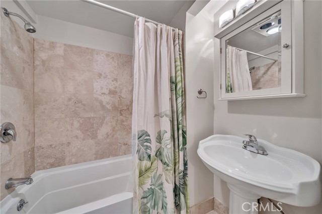 Detail Gallery Image 12 of 12 For 269 Ohio St #2,  Pasadena,  CA 91106 - 2 Beds | 2 Baths