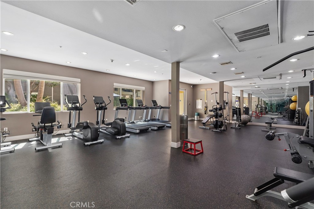 MLS #OC25242083 image #31