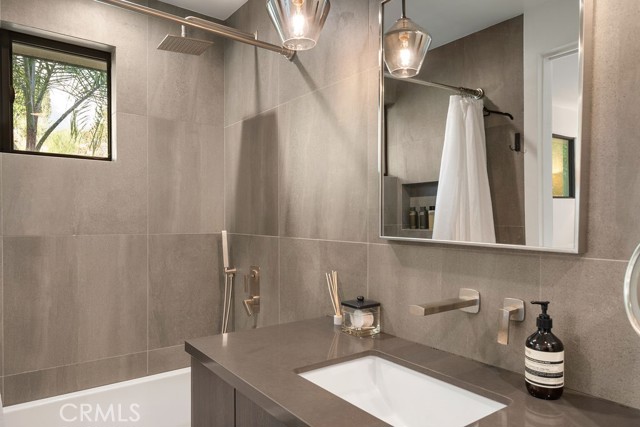 Detail Gallery Image 32 of 44 For 8130 Gould, Los Angeles,  CA 90046 - 3 Beds | 3/1 Baths