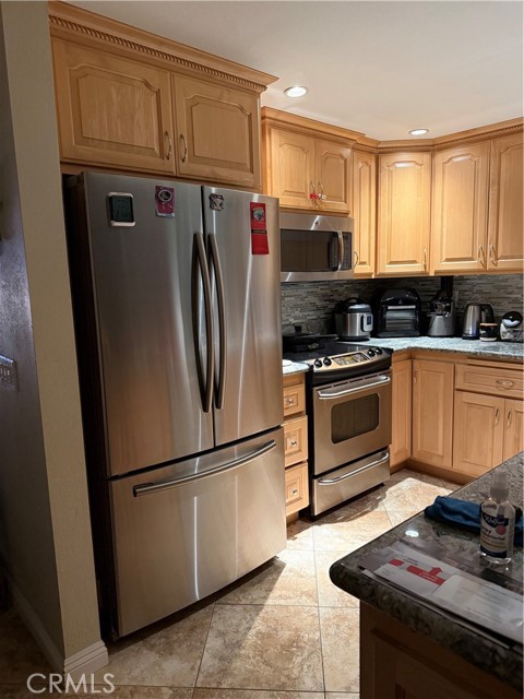 Detail Gallery Image 5 of 11 For 6133 Marina Pacifica, Long Beach,  CA 90803 - 1 Beds | 1/1 Baths