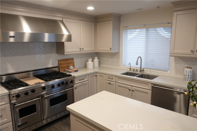 11974 Mayfield Avenue, Los Angeles CA: https://media.crmls.org/medias/79813aa5-369c-46b3-ae08-37760ad5b36d.jpg