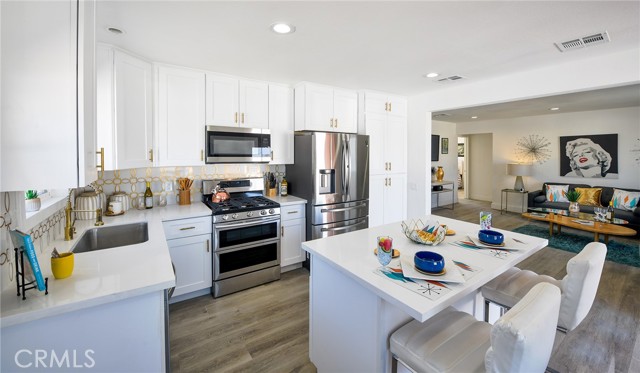 Detail Gallery Image 9 of 23 For 365 W Palm Vista Dr, Palm Springs,  CA 92262 - 3 Beds | 2 Baths