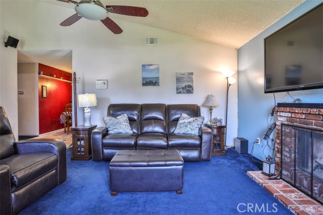 3012 Homer Circle, Jurupa Valley CA: https://media.crmls.org/medias/79818ee0-d758-46ed-99d3-7743594028eb.jpg