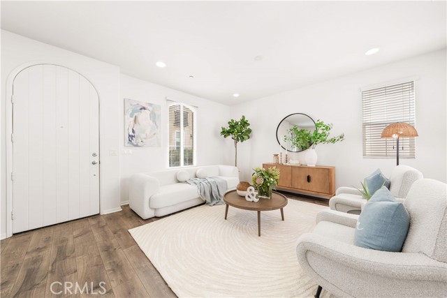 Detail Gallery Image 8 of 41 For 153 Fixie, Irvine,  CA 92618 - 3 Beds | 3/1 Baths