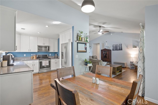 Detail Gallery Image 11 of 29 For 1580 La Linda Ln, Chico,  CA 95926 - 3 Beds | 2 Baths