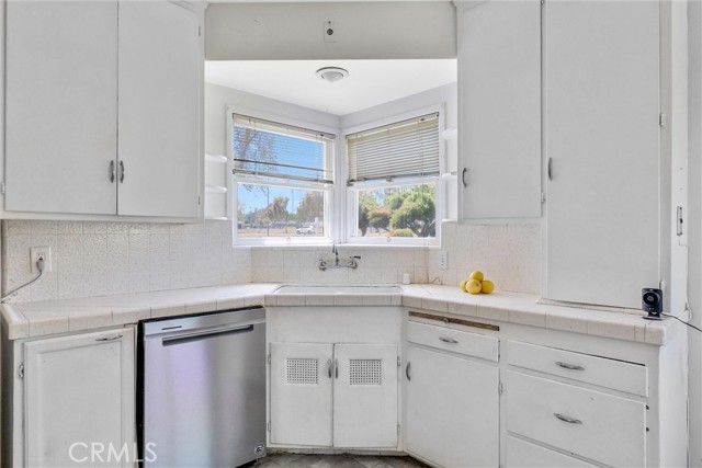 Detail Gallery Image 17 of 35 For 2882 E Sierra Madre Bld, Pasadena,  CA 91107 - 3 Beds | 1/1 Baths